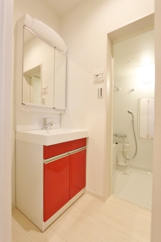 洗面台収納も充実しております