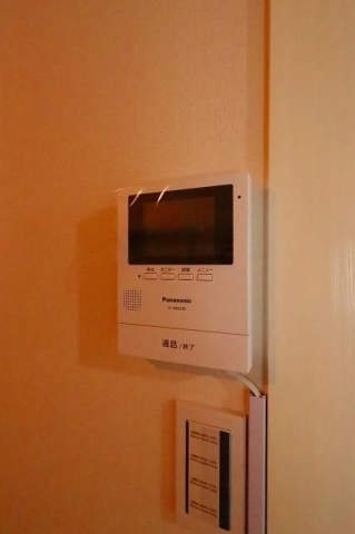 TV付きインターホンで突然の訪問も安心ですね