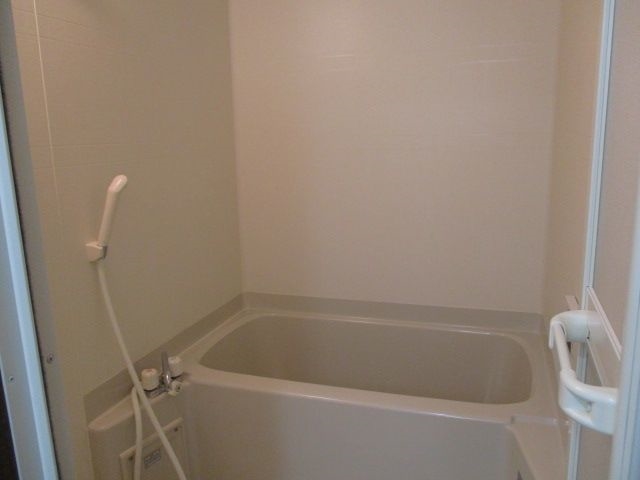 追い焚き、浴室乾燥機ついてます