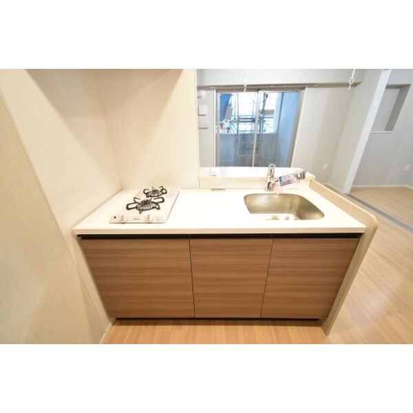 綺麗なキッチンで料理がはかどります