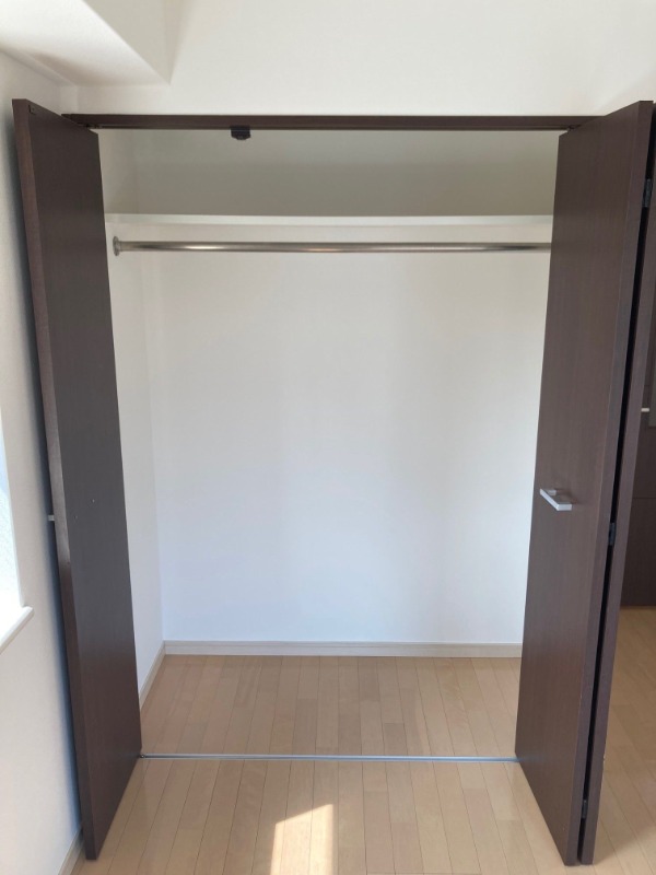 たっぷり収納できるクローゼットです