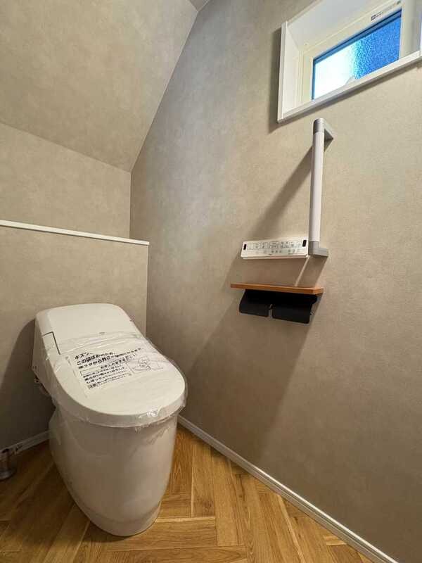 ウオシュレット付きです