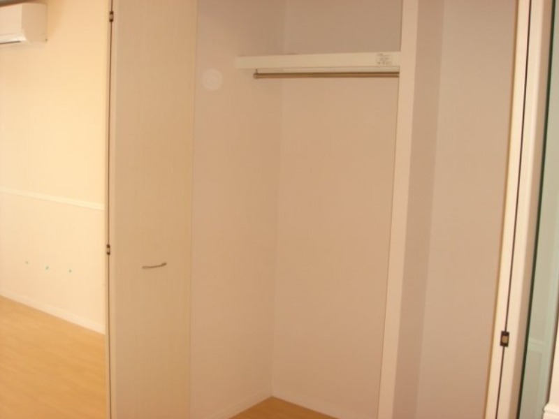 奥行きのあるトイレですね