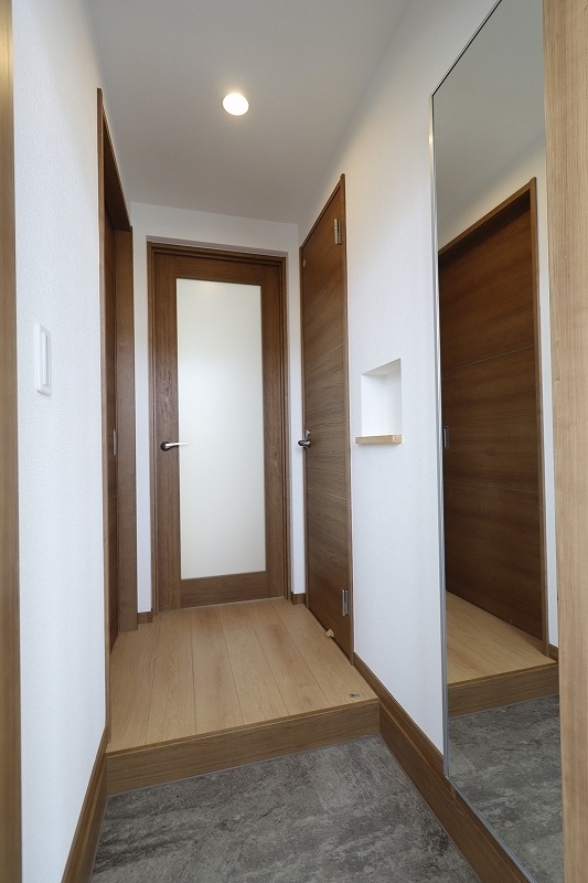 玄関収納完備です。