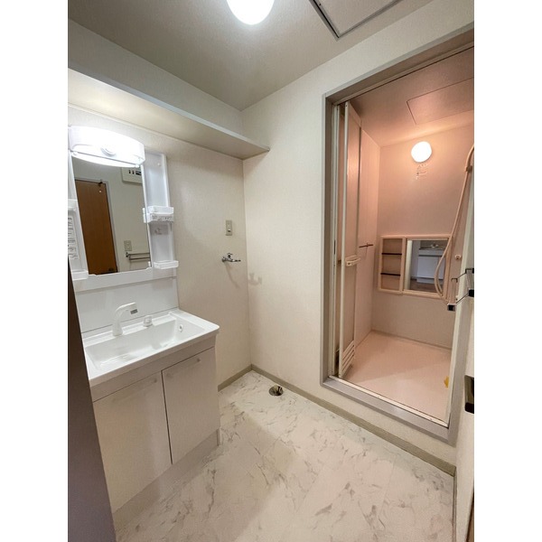 お出かけ前の支度はこちらでされてください