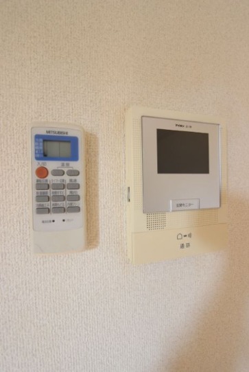 安心のモニターホンです