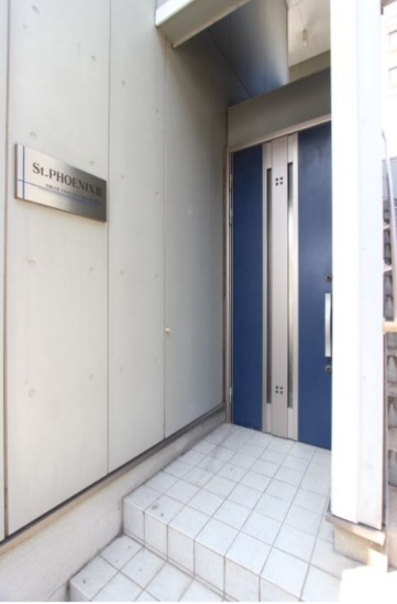 エントランスも綺麗にされています