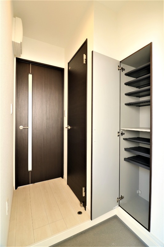 玄関収納もばっちりです