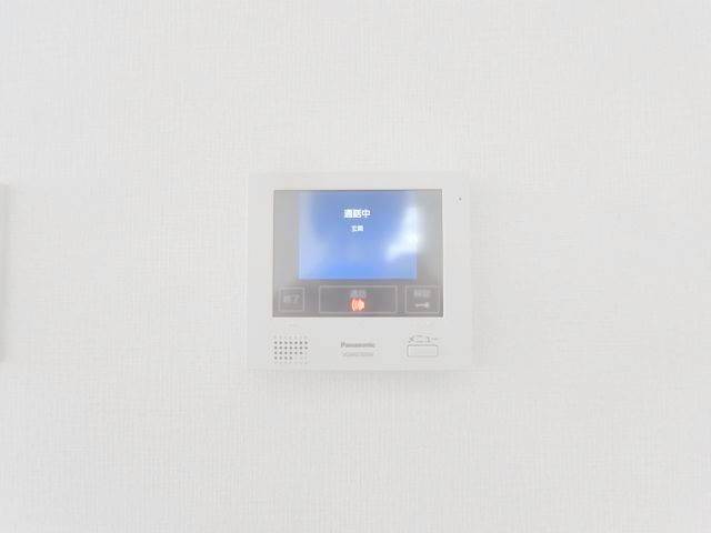 モニターホンで安心です。