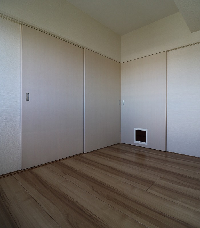 こちら寝室にいかがでしょうか。