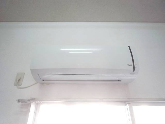 エアコン付きで1年中快適です