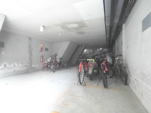 駐輪場完備。