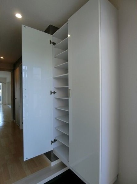 荷物があっても窮屈感を感じませんね