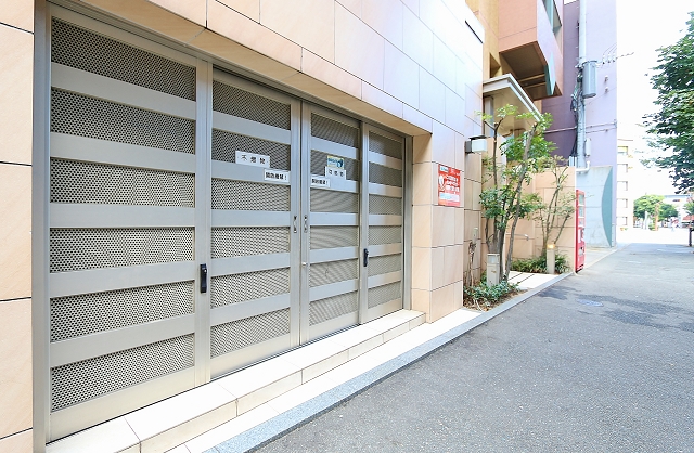 共用のごみ置き場です