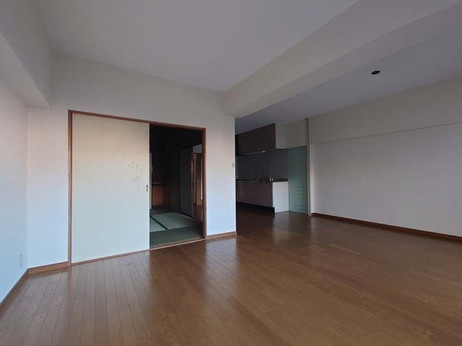 リビングの別角度になります。