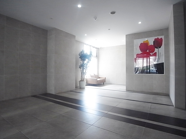 エレガントなエントランスです