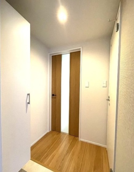 玄関からはこのようになっています。