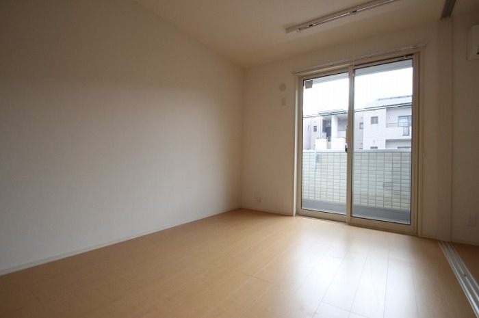 こちら寝室にいかがでしょうか。