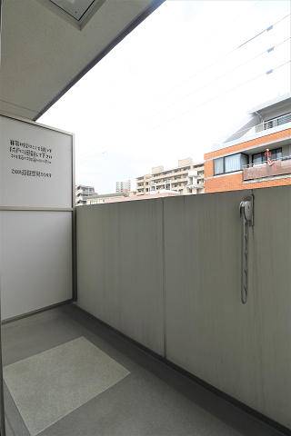 布団を干すにも十分なスペースです。