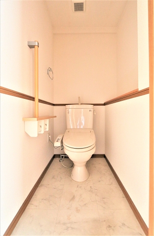 ウォシュレット付きです