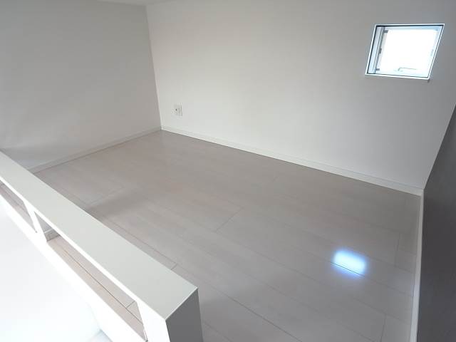 こちらは寝室にいかがでしょうか