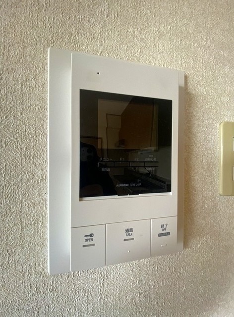 外の様子が見えて安心です。