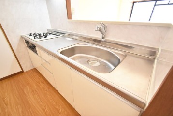 コンロ設置可能なキッチンです