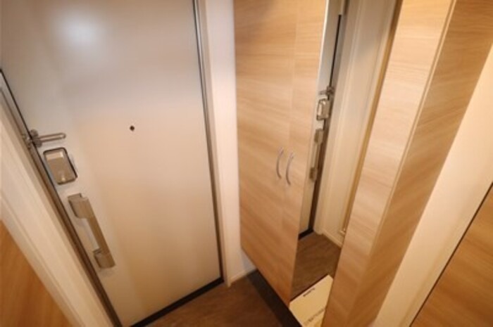 天井高のシューズボックスがあります