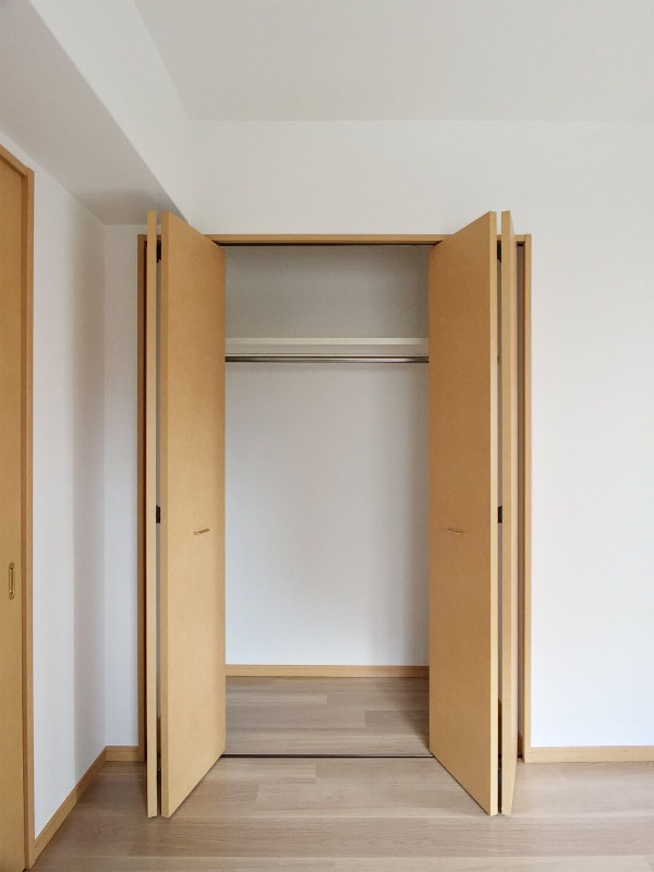 お洋服が多い方でも楽々収納できます