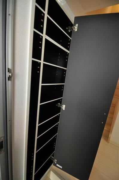 高さのあるシューズボックス