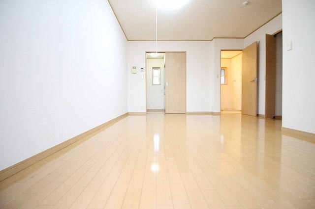 広々９帖越えの洋室です。