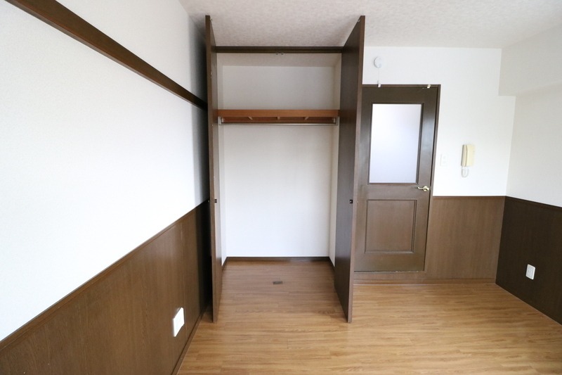 お荷物はこちらへ。