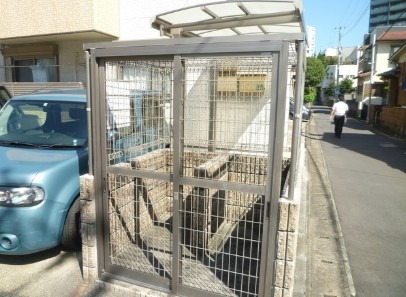 ゴミ捨て場はこちらです。