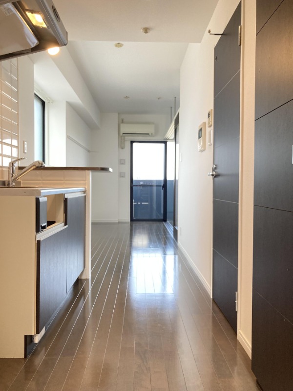 玄関から見たらこんな感じです。