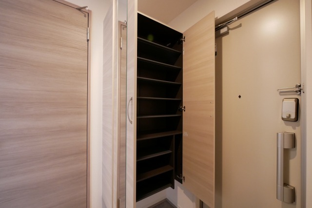 沢山の靴が収納できるシューズボックスです