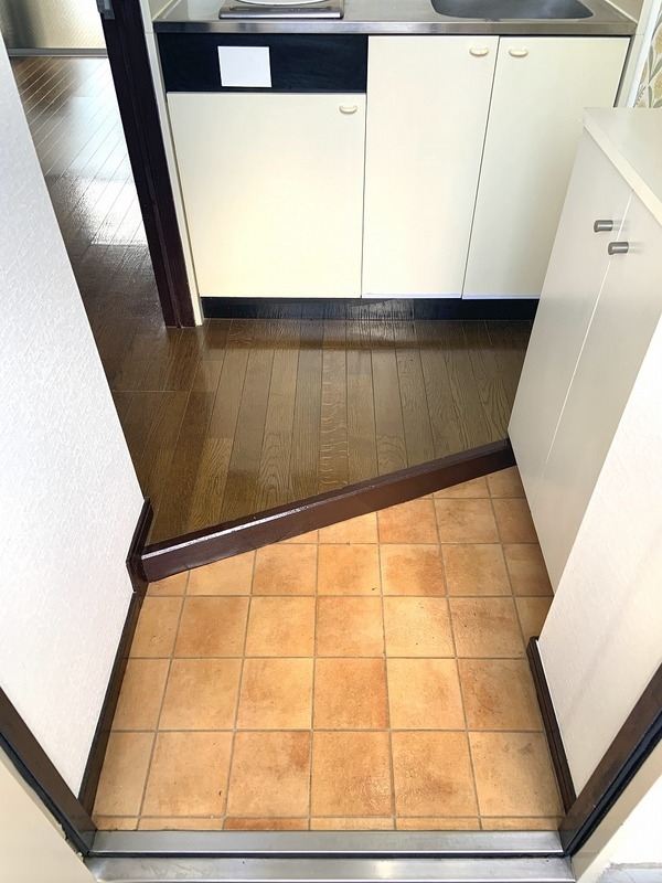 玄関はこんな感じです。