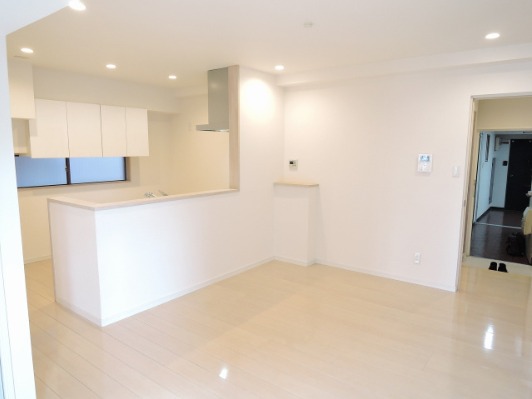 明るく広々としたリビングです