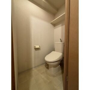 ウオシュレット付きです