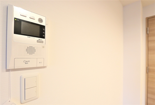 女性も安心のTVモニターフォン付き