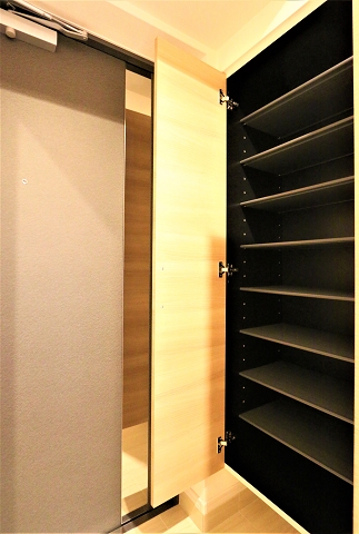 シューズボックスも広々です