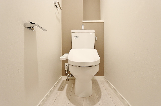 ウォシュレット完備