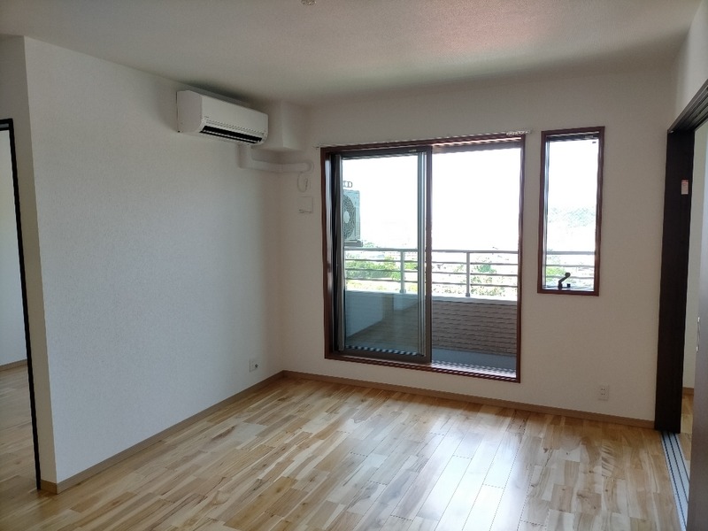 エアコン完備で年中快適に過ごせます