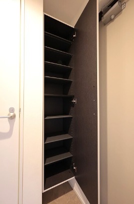 靴の収納にも困らない玄関