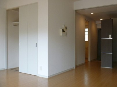 家具の配置がしやすいお部屋です