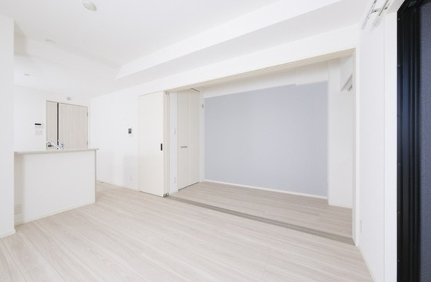 広々リビングでゆっくりお過ごしいただけます