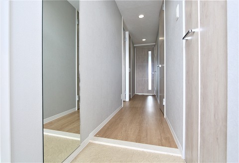 姿見鏡もついています