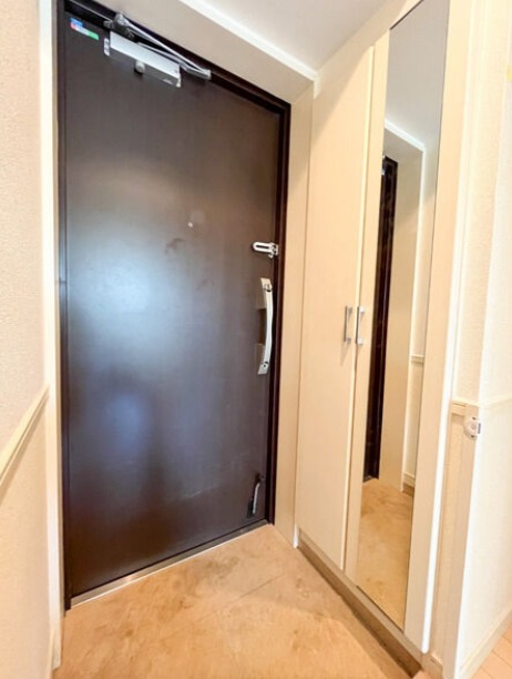 広々とした玄関で帰宅欲が湧きますね。