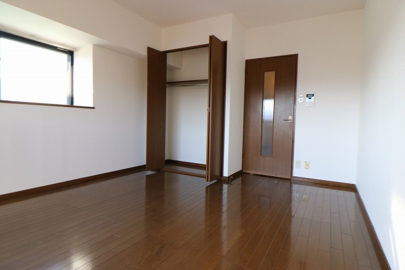 別角度から見たリビングです。