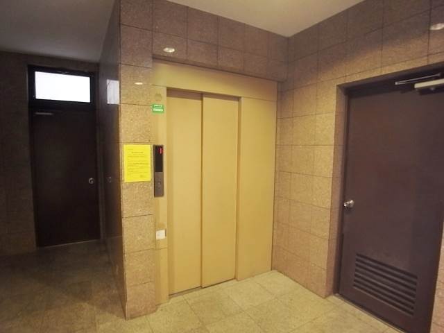 エレベーターで楽々です。