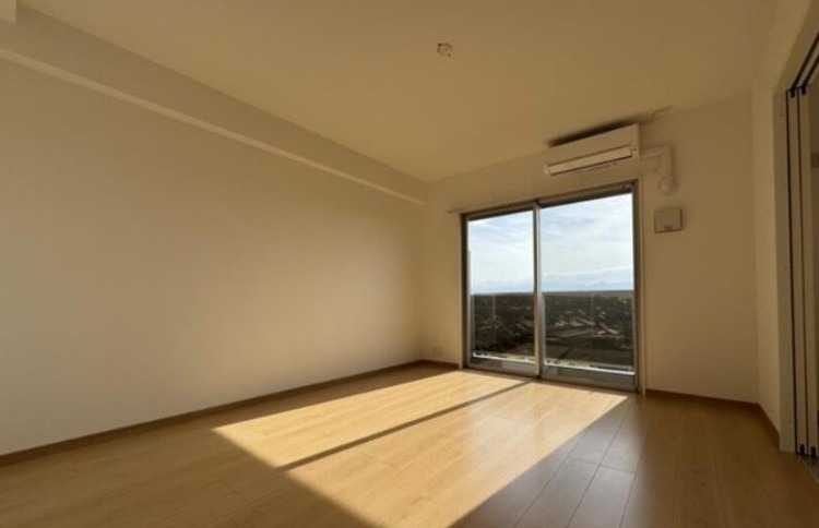 家具の配置がしやすいお部屋です